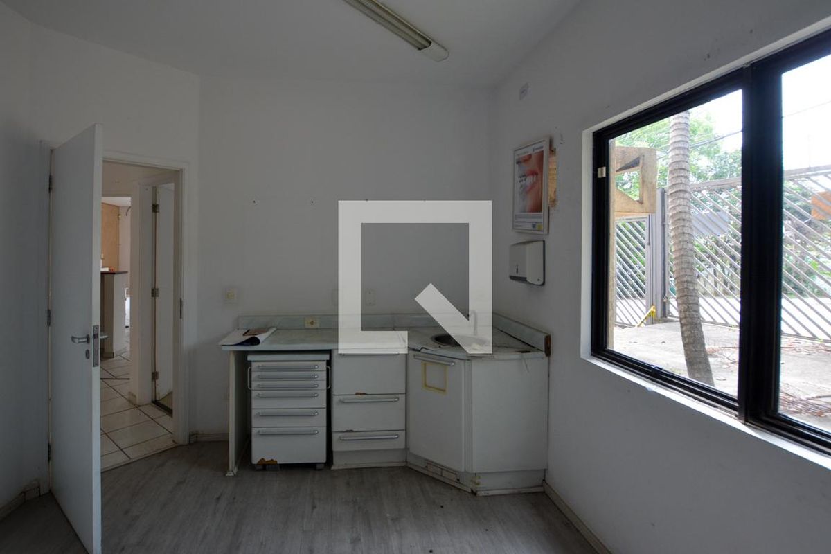 Casa, 8 quartos, 255 m² - Foto 18