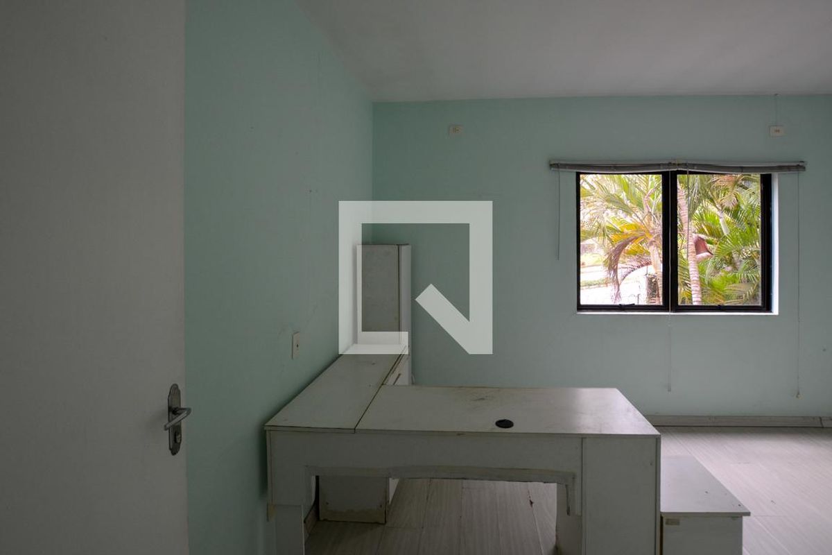 Casa, 8 quartos, 255 m² - Foto 30