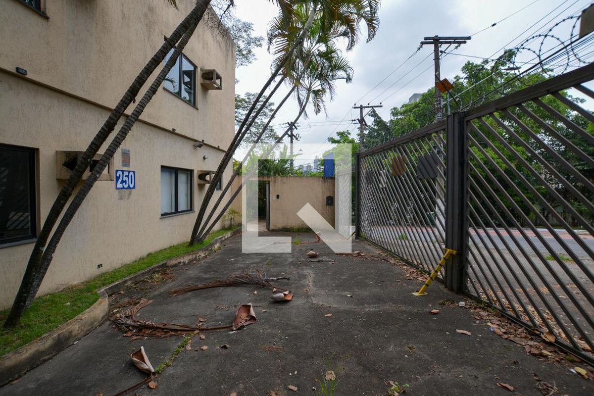 Casa, 8 quartos, 255 m² - Foto 76