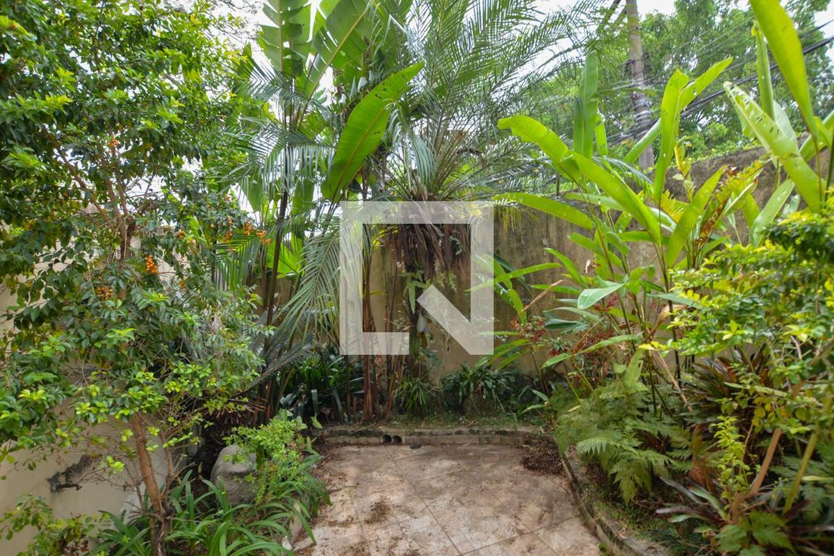 Casa, 8 quartos, 255 m² - Foto 74