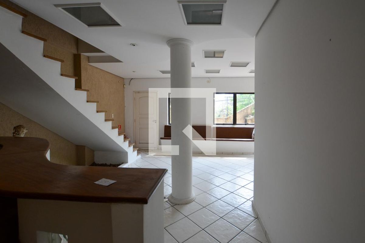 Casa, 8 quartos, 255 m² - Foto 9