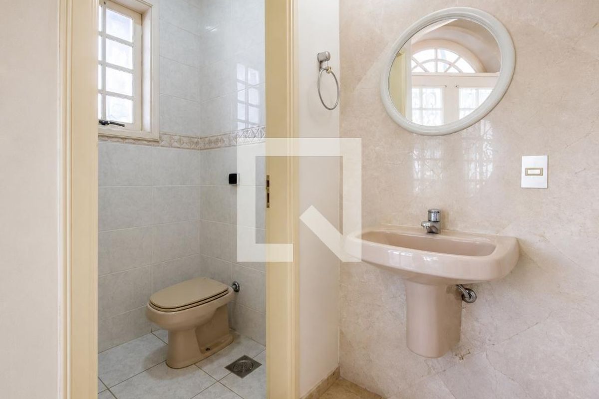 Casa à Venda - Lot. Alphaville Campinas, 4 Quartos,  279 m2 em , Campinas - sp | SoloBR