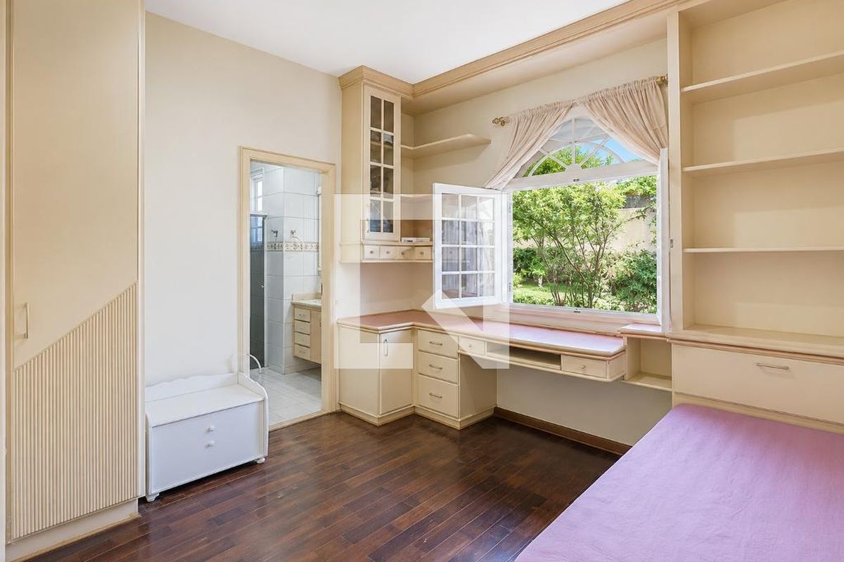 Casa à Venda - Lot. Alphaville Campinas, 4 Quartos,  279 m2 em , Campinas - sp | SoloBR