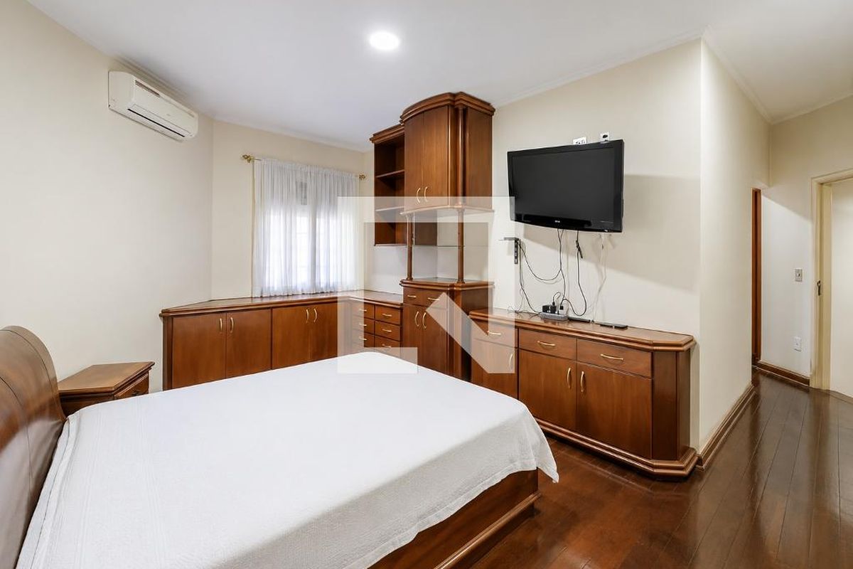 Casa à Venda - Lot. Alphaville Campinas, 4 Quartos,  279 m2 em , Campinas - sp | SoloBR