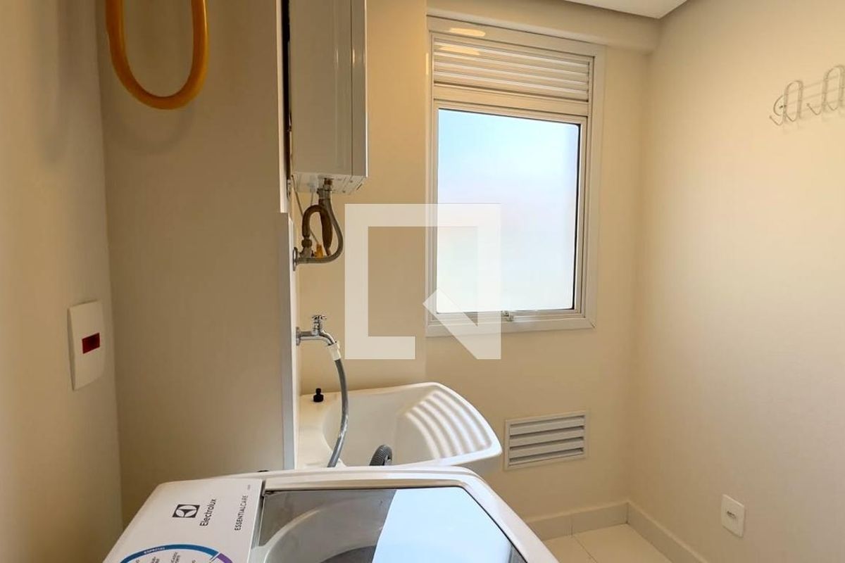 Apartamento à Venda - Taquaral, 1 Quarto,  58 m2 em , Campinas - sp | SoloBR