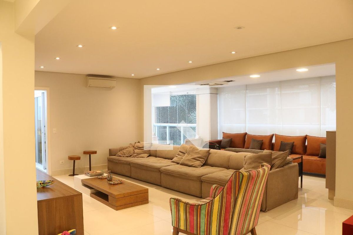 Apartamento, 4 quartos, 200 m² - Foto 1