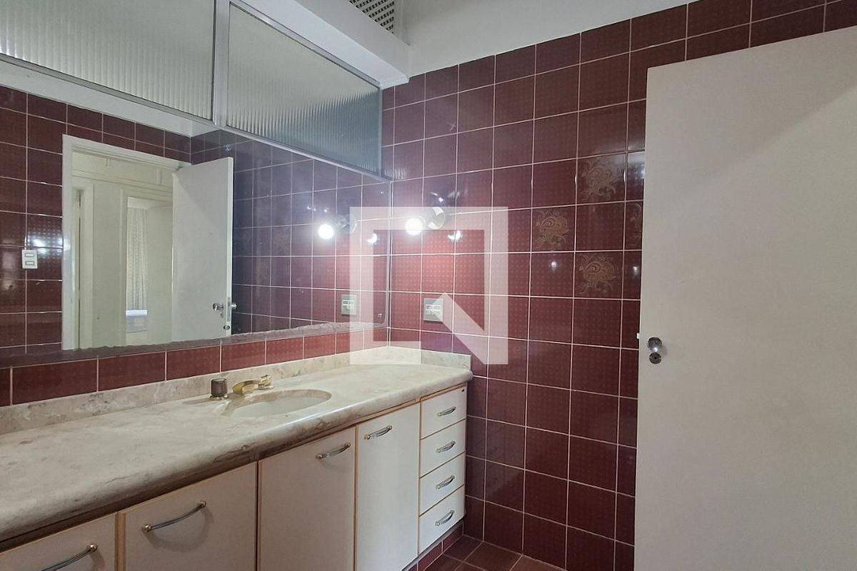 Apartamento à Venda - Centro, 3 Quartos,  181 m2 em , Campinas - sp | SoloBR