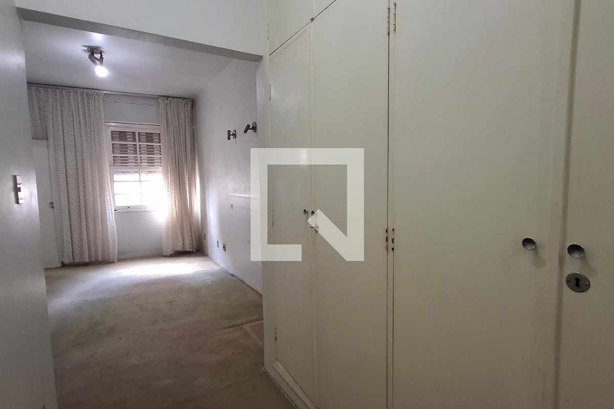 Apartamento à Venda - Centro, 3 Quartos,  181 m2 em , Campinas - sp | SoloBR