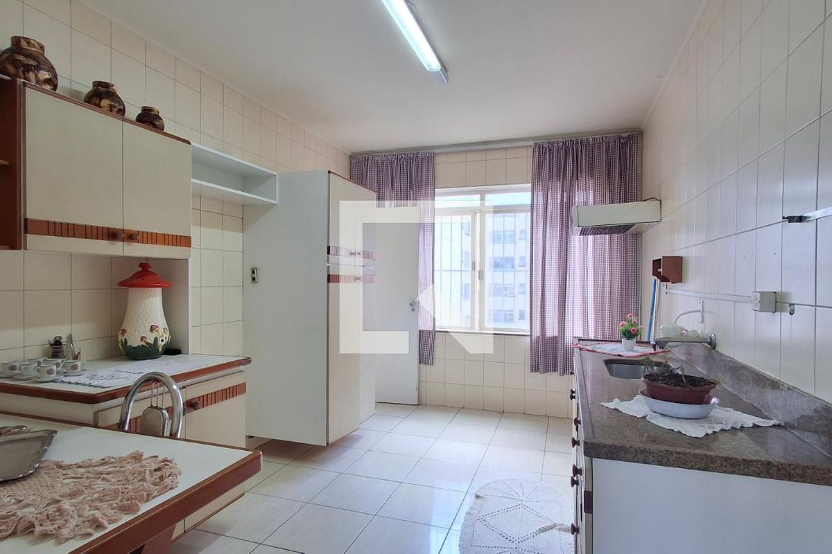 Apartamento à Venda - Centro, 3 Quartos,  181 m2 em , Campinas - sp | SoloBR