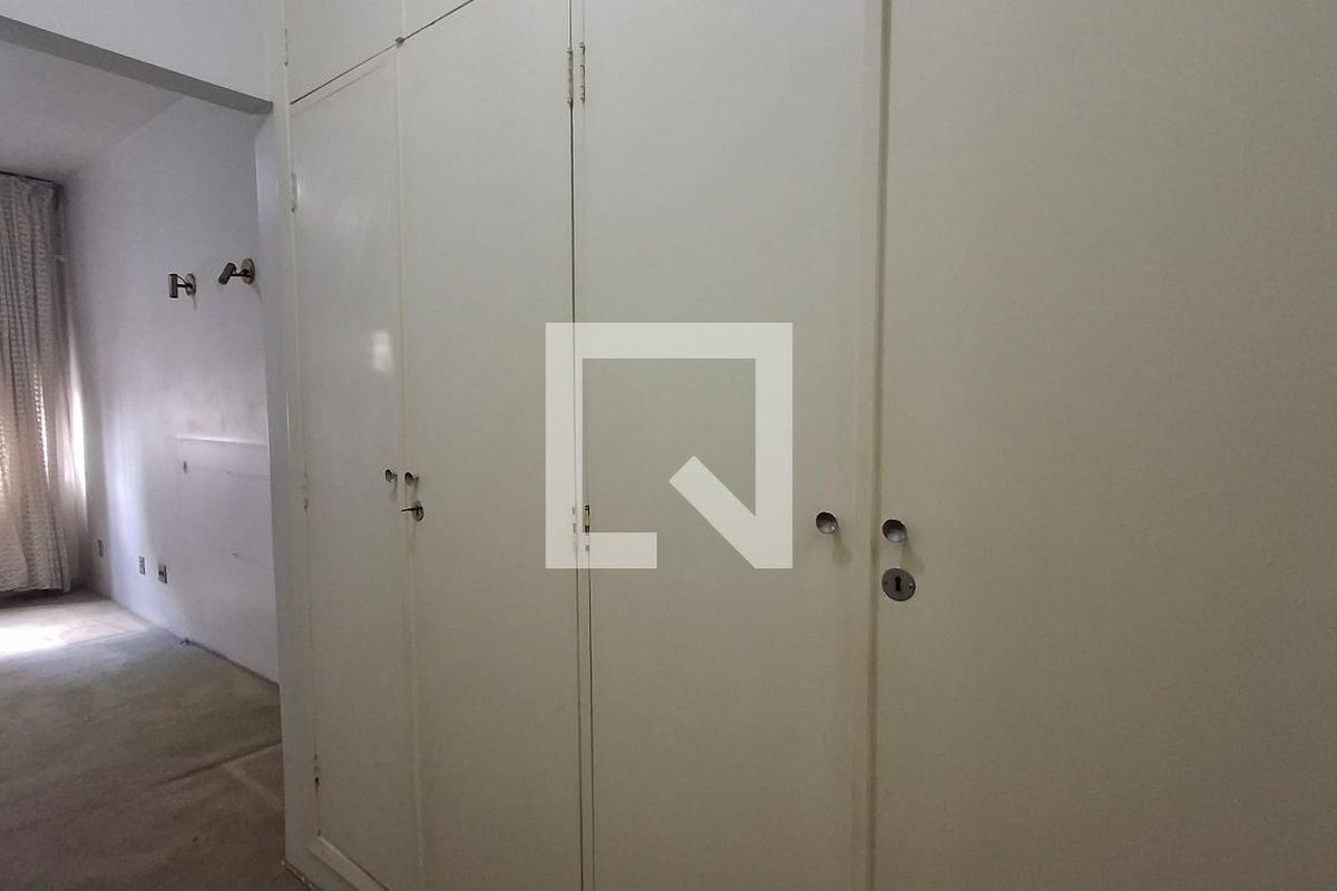 Apartamento à Venda - Centro, 3 Quartos,  181 m2 em , Campinas - sp | SoloBR
