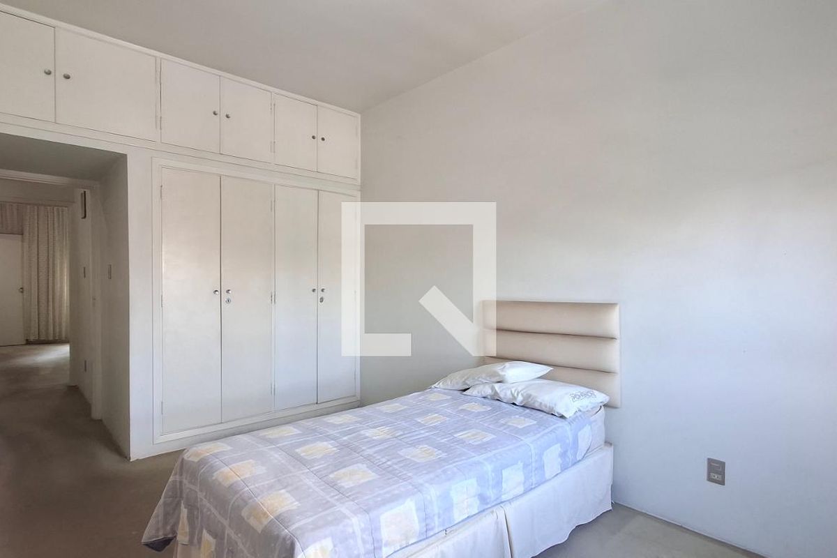 Apartamento à Venda - Centro, 3 Quartos,  181 m2 em , Campinas - sp | SoloBR