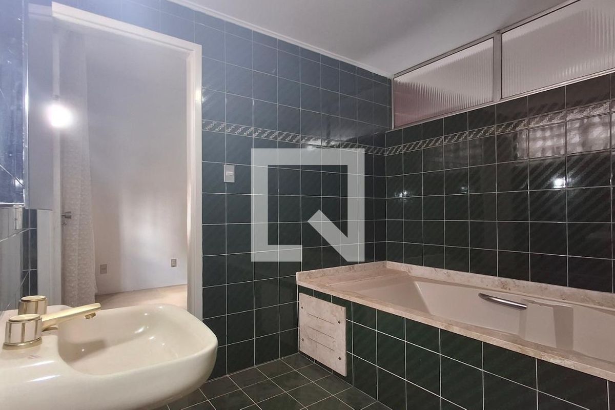 Apartamento à Venda - Centro, 3 Quartos,  181 m2 em , Campinas - sp | SoloBR