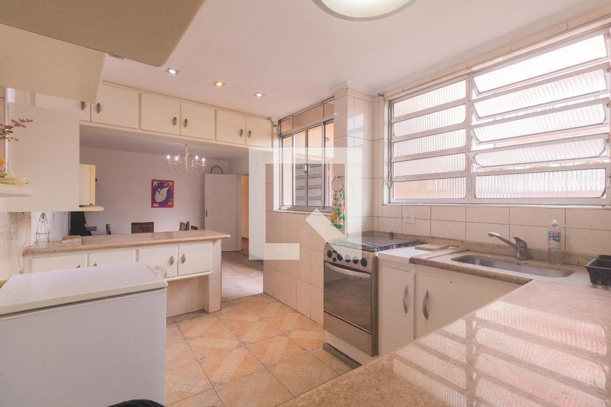 Casa, 3 quartos, 196 m² - Foto 35