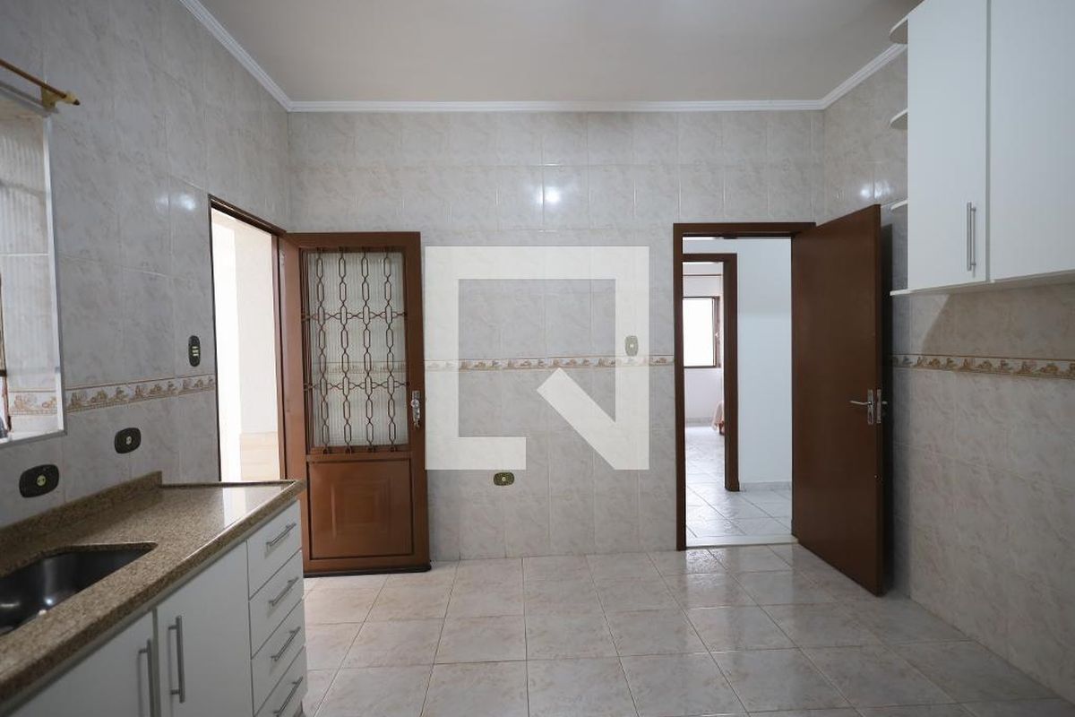 Casa, 2 quartos, 250 m² - Foto 17