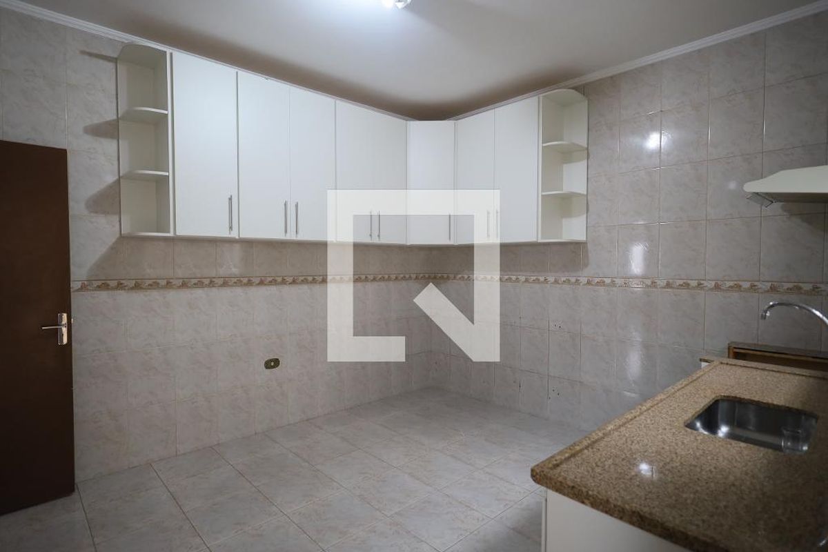 Casa, 2 quartos, 250 m² - Foto 16