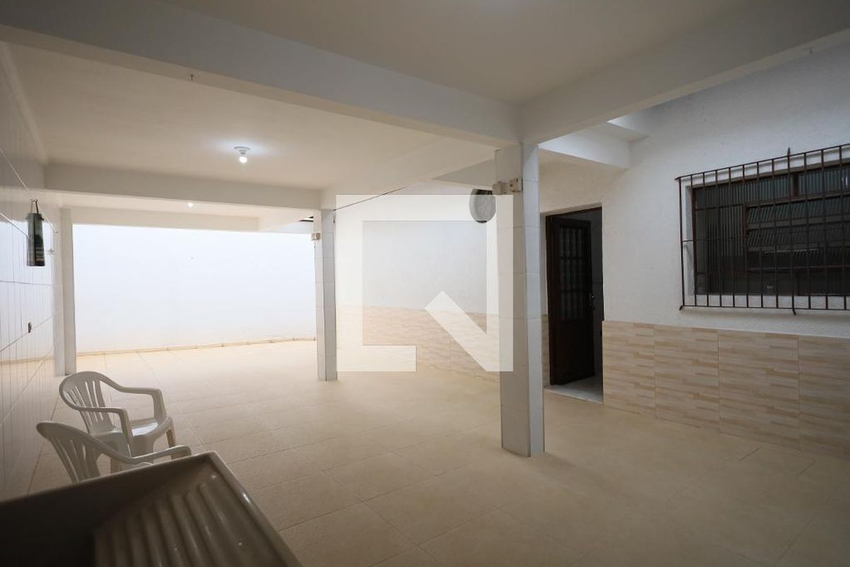 Casa, 2 quartos, 250 m² - Foto 20