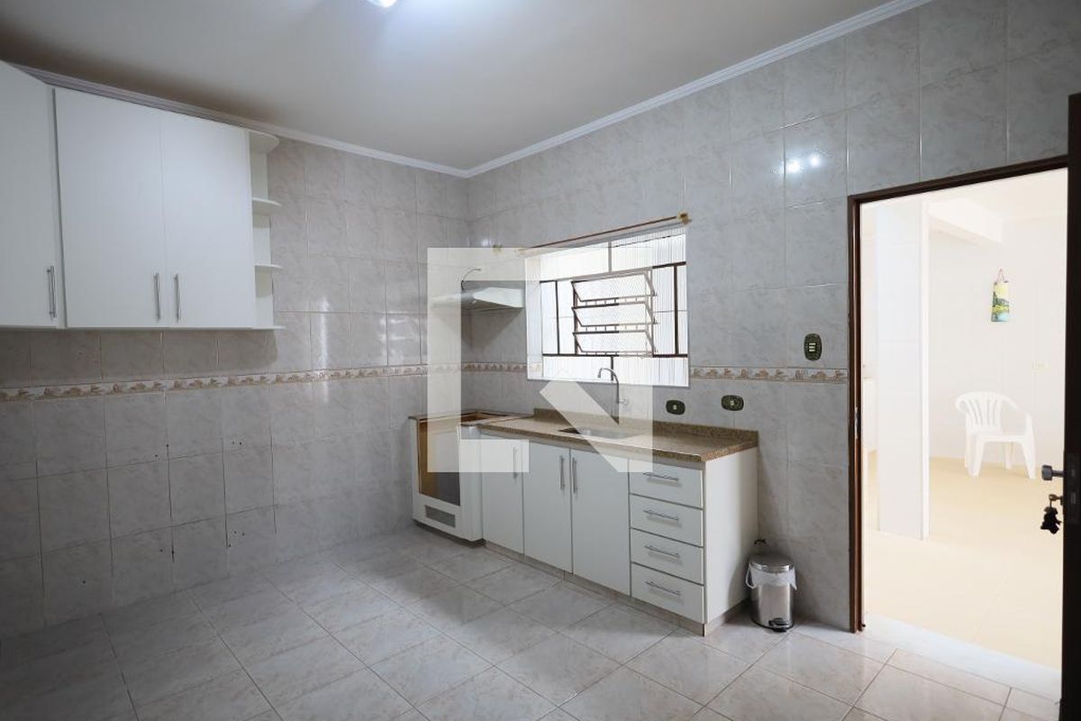 Casa, 2 quartos, 250 m² - Foto 15