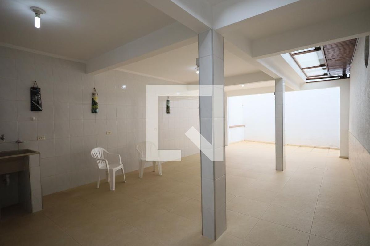 Casa, 2 quartos, 250 m² - Foto 19