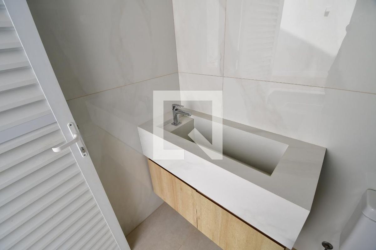 Casa à Venda - Res. Parque dos Alecrins, 4 Quartos,  323 m2 em , Campinas - sp | SoloBR