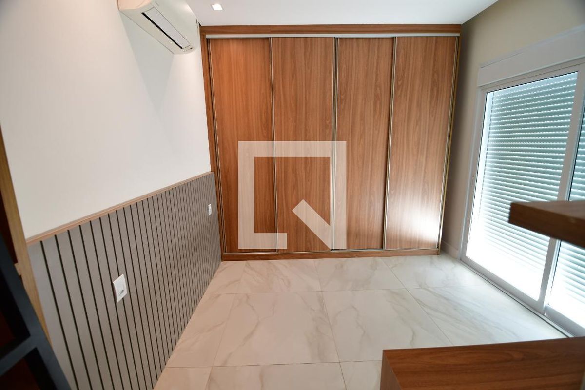 Casa à Venda - Res. Parque dos Alecrins, 4 Quartos,  323 m2 em , Campinas - sp | SoloBR