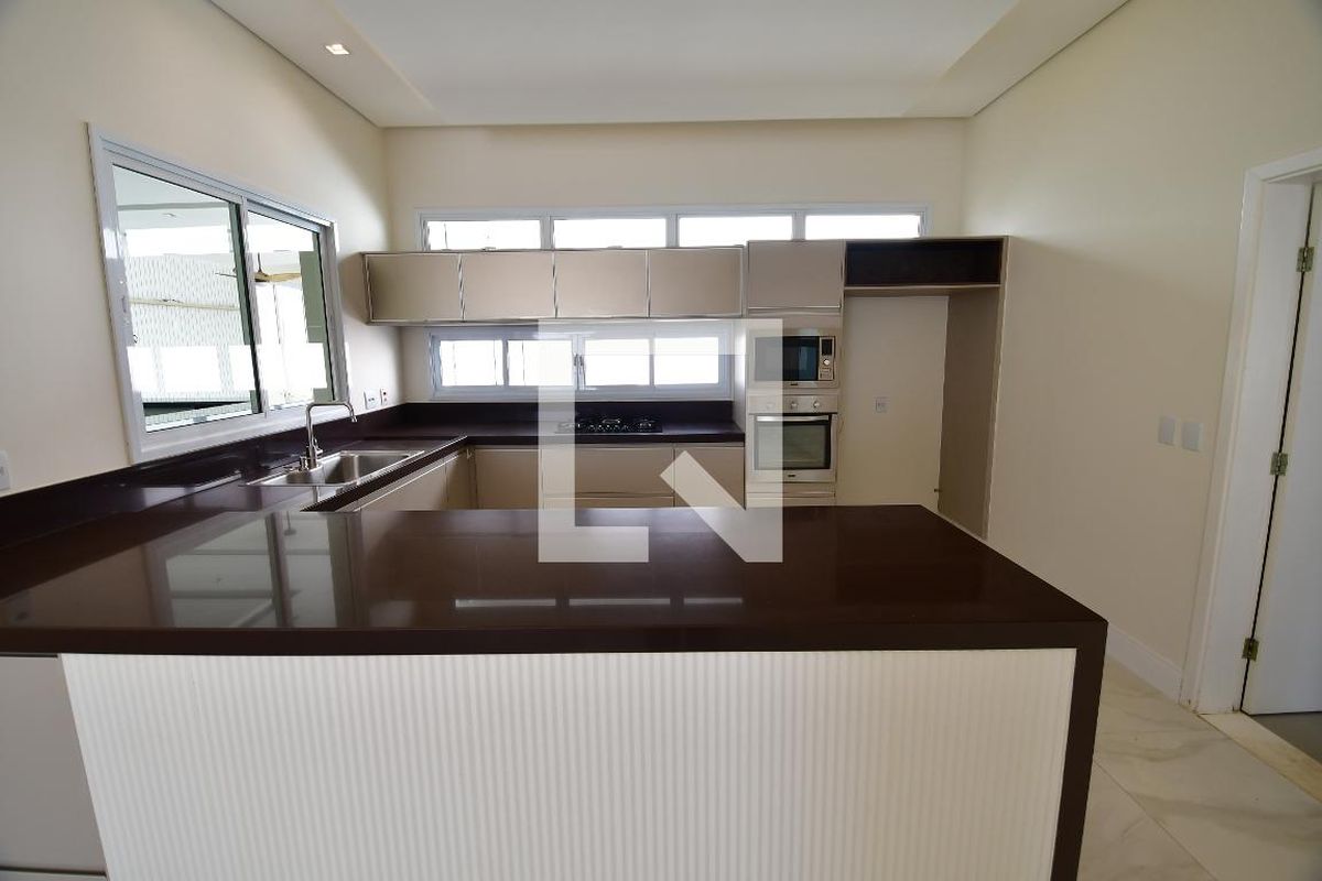Casa à Venda - Res. Parque dos Alecrins, 4 Quartos,  323 m2 em , Campinas - sp | SoloBR