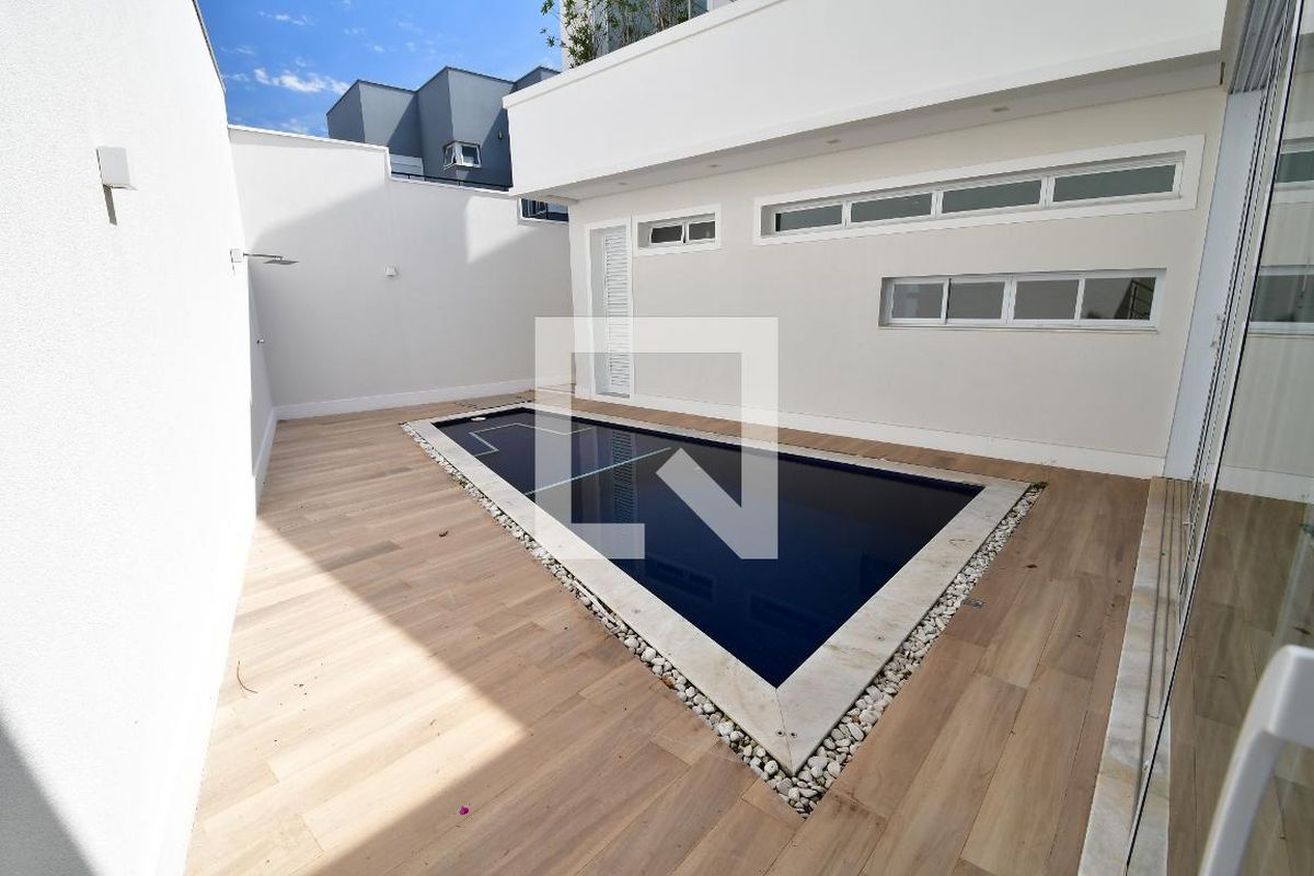 Casa à Venda - Res. Parque dos Alecrins, 4 Quartos,  323 m2 em , Campinas - sp | SoloBR