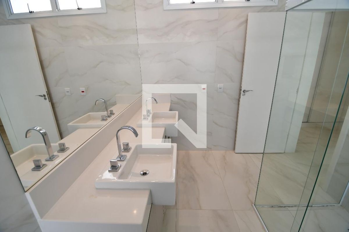Casa à Venda - Res. Parque dos Alecrins, 4 Quartos,  323 m2 em , Campinas - sp | SoloBR