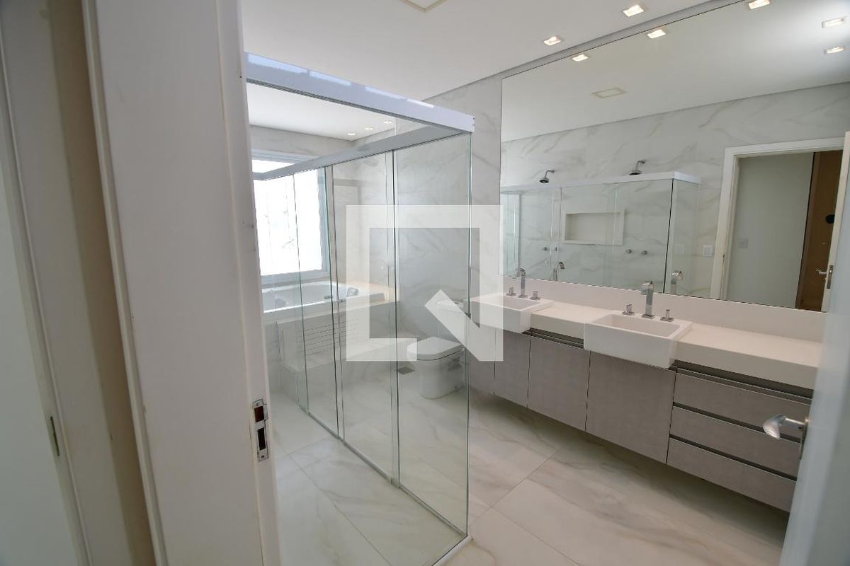Casa à Venda - Res. Parque dos Alecrins, 4 Quartos,  323 m2 em , Campinas - sp | SoloBR