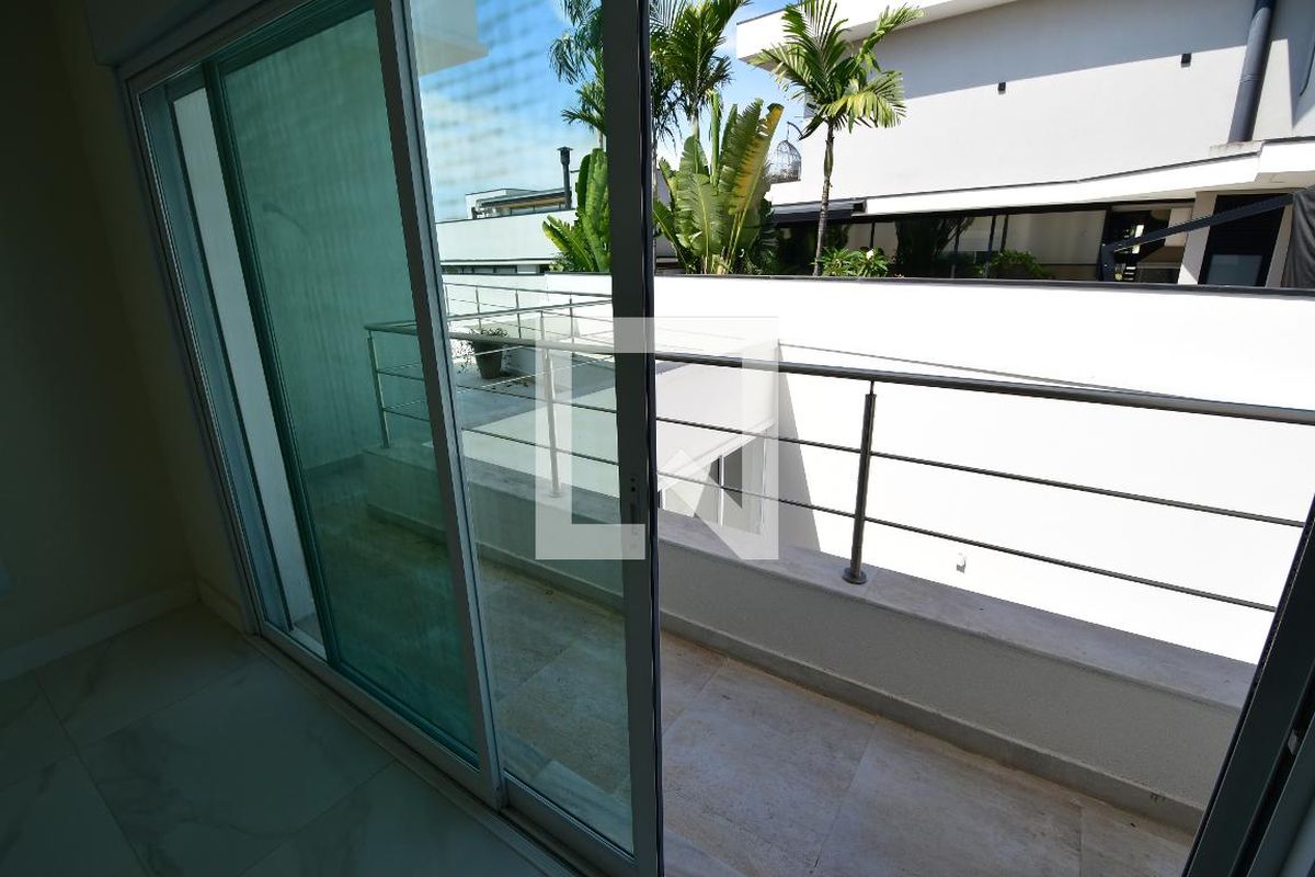 Casa à Venda - Res. Parque dos Alecrins, 4 Quartos,  323 m2 em , Campinas - sp | SoloBR