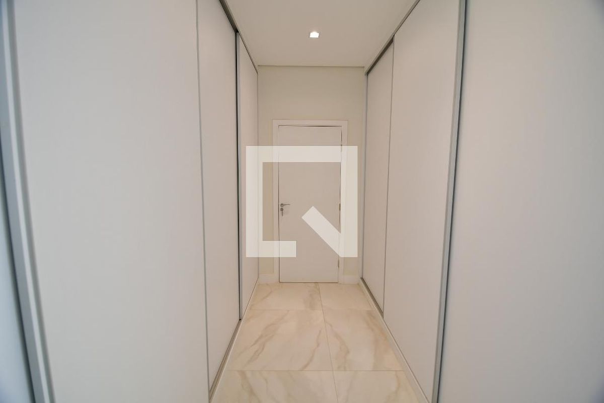 Casa à Venda - Res. Parque dos Alecrins, 4 Quartos,  323 m2 em , Campinas - sp | SoloBR
