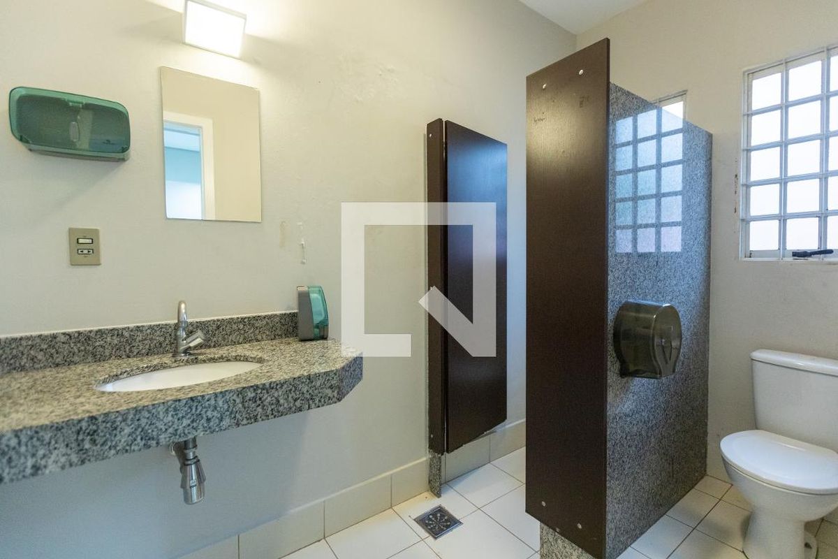 Casa à Venda - Bosque, 2 Quartos,  140 m2 em , Campinas - sp | SoloBR