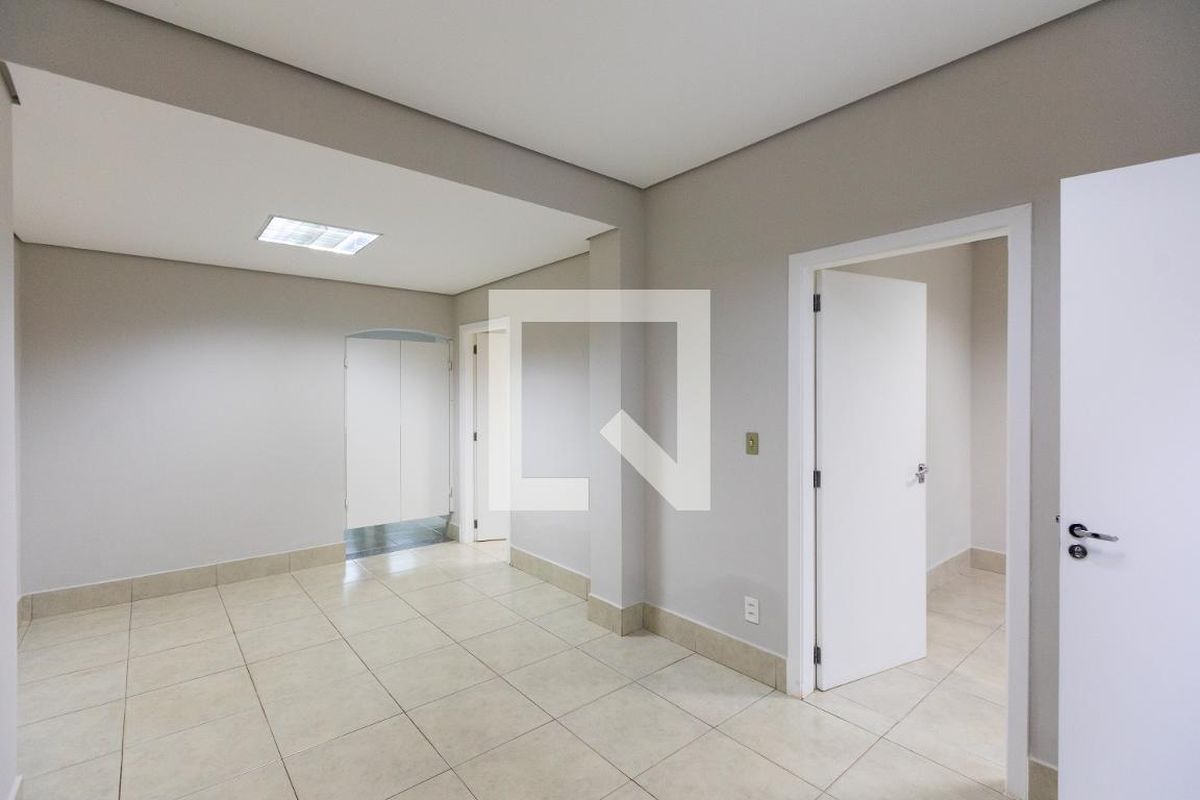 Casa à Venda - Bosque, 2 Quartos,  140 m2 em , Campinas - sp | SoloBR