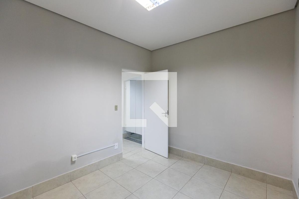 Casa à Venda - Bosque, 2 Quartos,  140 m2 em , Campinas - sp | SoloBR