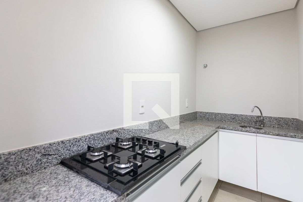 Casa à Venda - Bosque, 2 Quartos,  140 m2 em , Campinas - sp | SoloBR