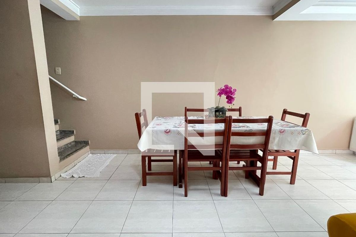 Casa, 3 quartos, 250 m² - Foto 8