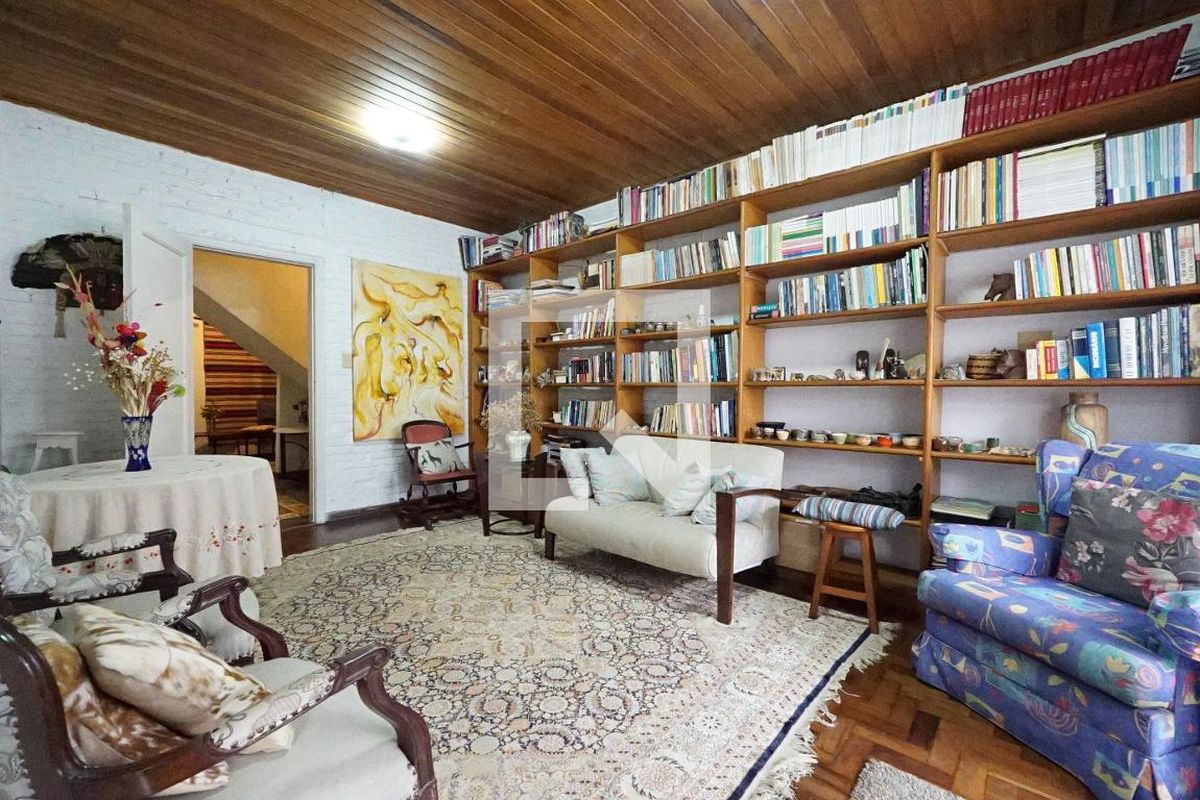 Casa, 4 quartos, 175 m² - Foto 1