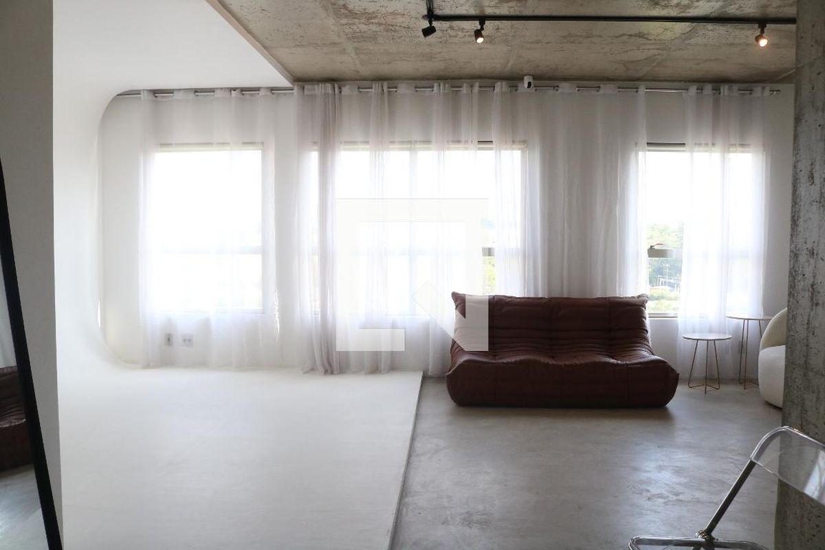 Apartamento, 1 quarto, 70 m² - Foto 2