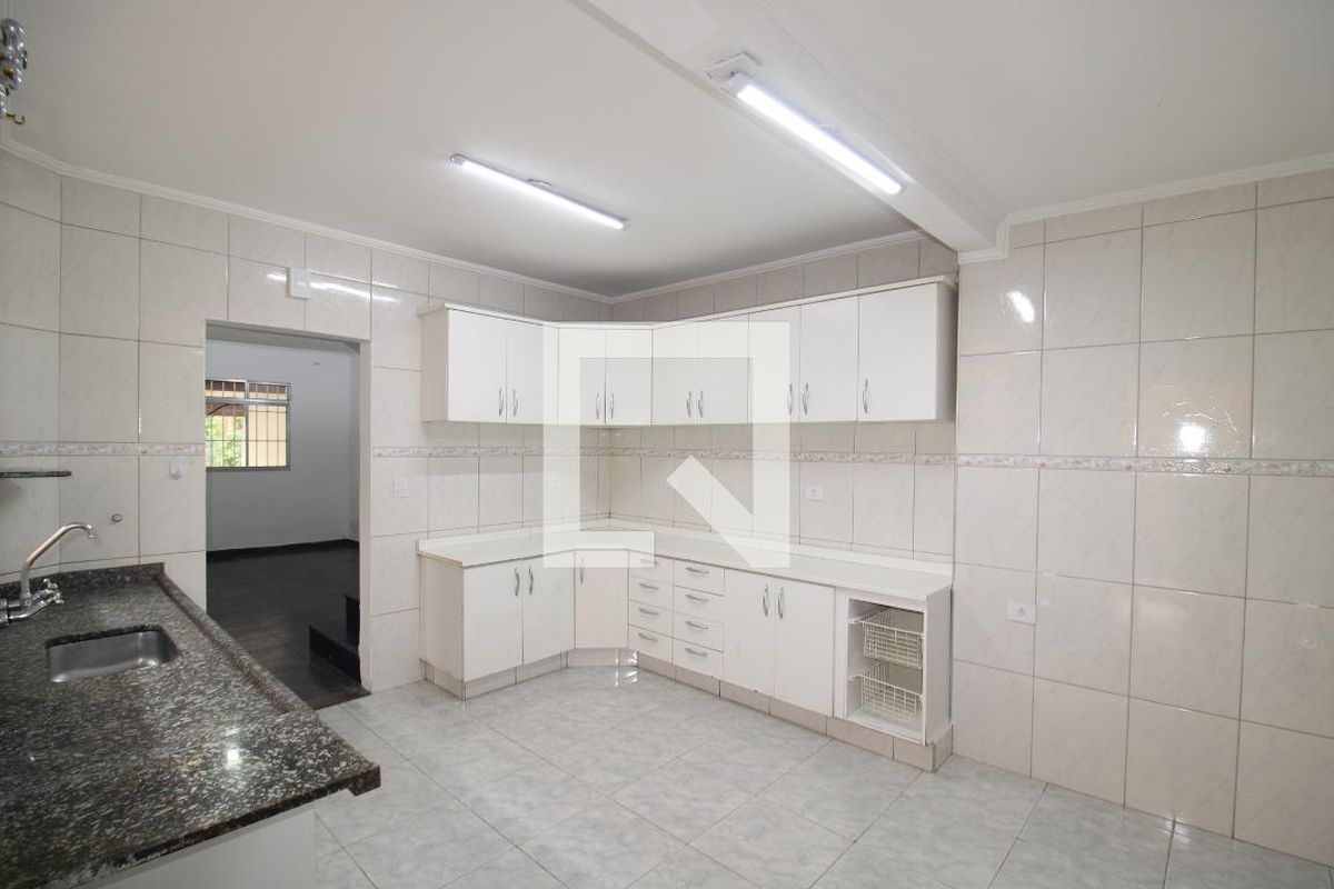 Casa, 3 quartos, 250 m² - Foto 31