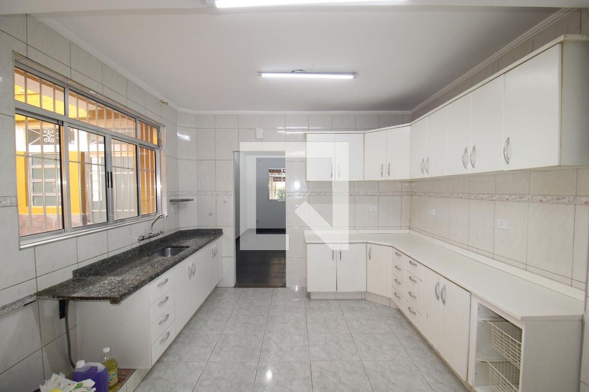 Casa, 3 quartos, 250 m² - Foto 34