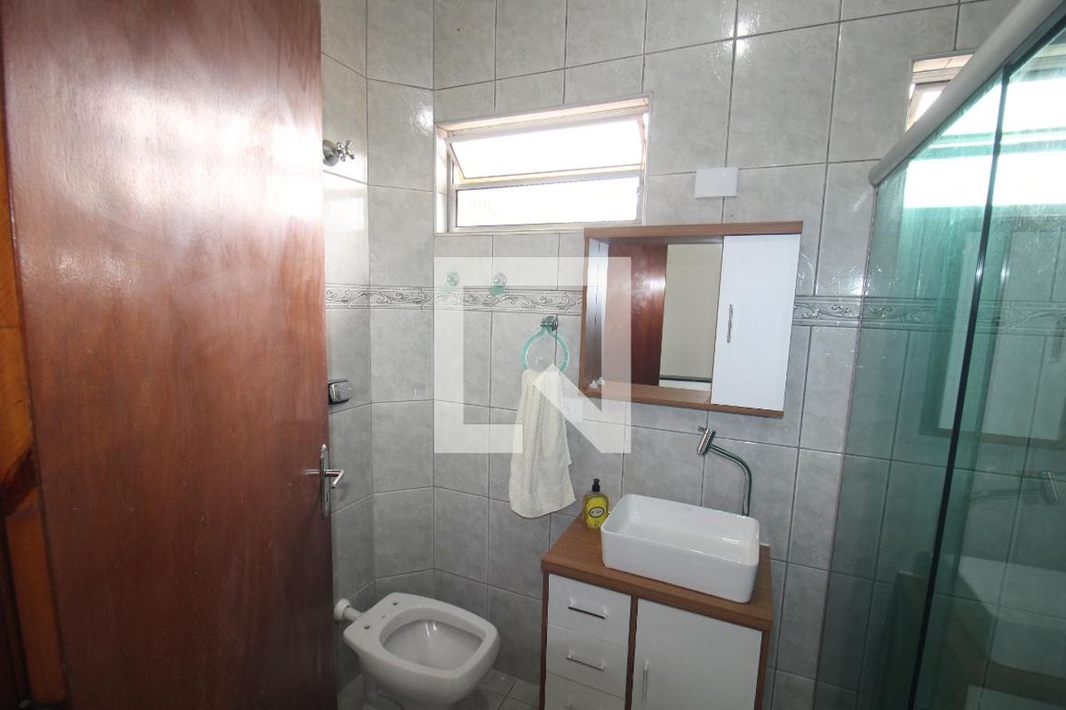 Casa, 3 quartos, 250 m² - Foto 26