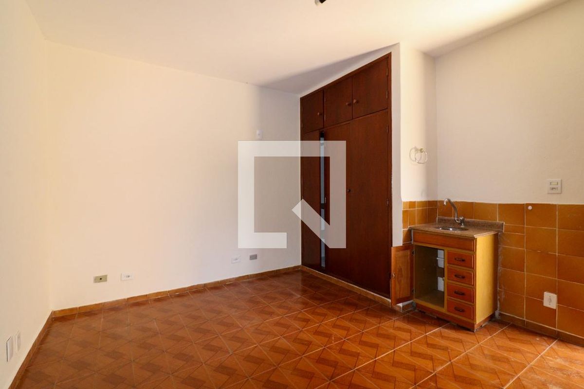 Casa à Venda - Barão Geraldo - Centro, 3 Quartos,  200 m2 em , Campinas - sp | SoloBR