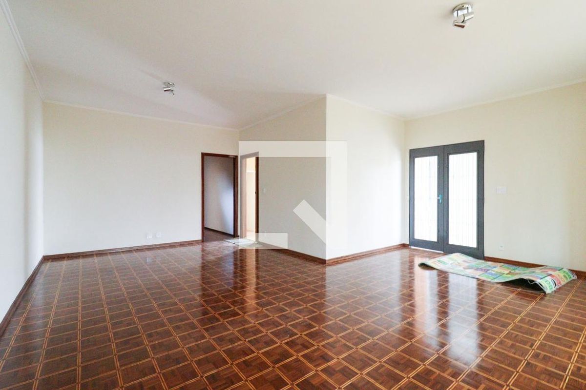 Casa à Venda - Barão Geraldo - Centro, 3 Quartos,  200 m2 em , Campinas - sp | SoloBR