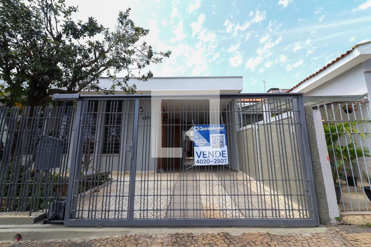Casa à Venda - Barão Geraldo - Centro, 3 Quartos,  200 m2 em , Campinas - sp | SoloBR