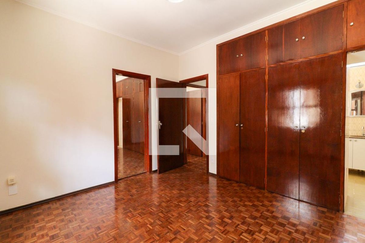 Casa à Venda - Barão Geraldo - Centro, 3 Quartos,  200 m2 em , Campinas - sp | SoloBR