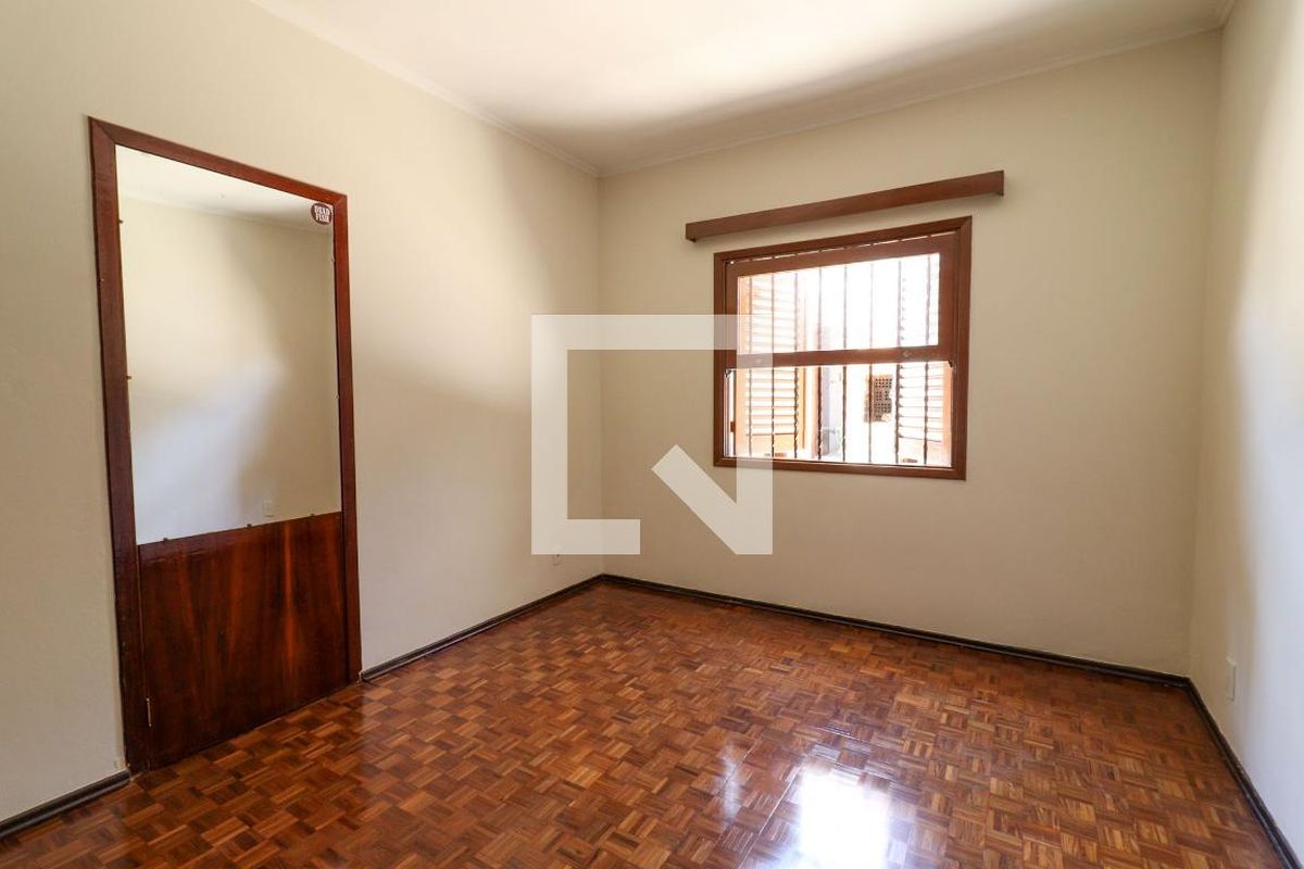 Casa à Venda - Barão Geraldo - Centro, 3 Quartos,  200 m2 em , Campinas - sp | SoloBR