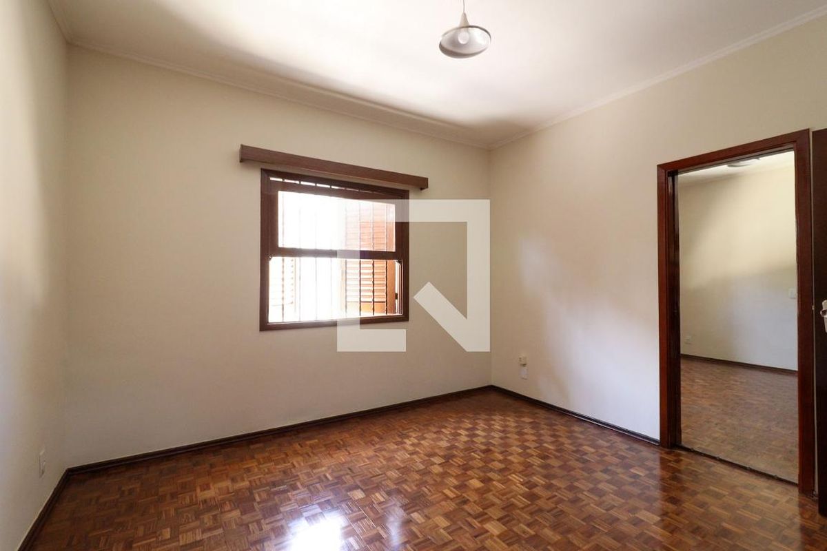 Casa à Venda - Barão Geraldo - Centro, 3 Quartos,  200 m2 em , Campinas - sp | SoloBR