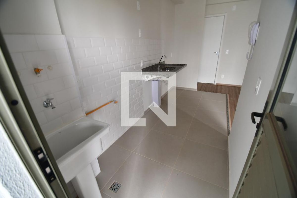Apartamento à Venda - Mansões Santo Antônio, 2 Quartos,  66 m2 em , Campinas - sp | SoloBR
