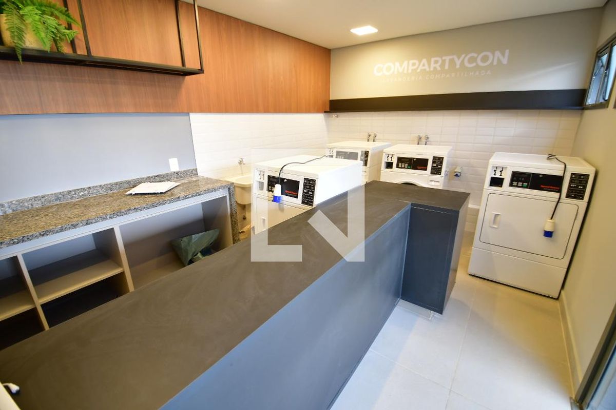 Apartamento à Venda - Mansões Santo Antônio, 2 Quartos,  66 m2 em , Campinas - sp | SoloBR