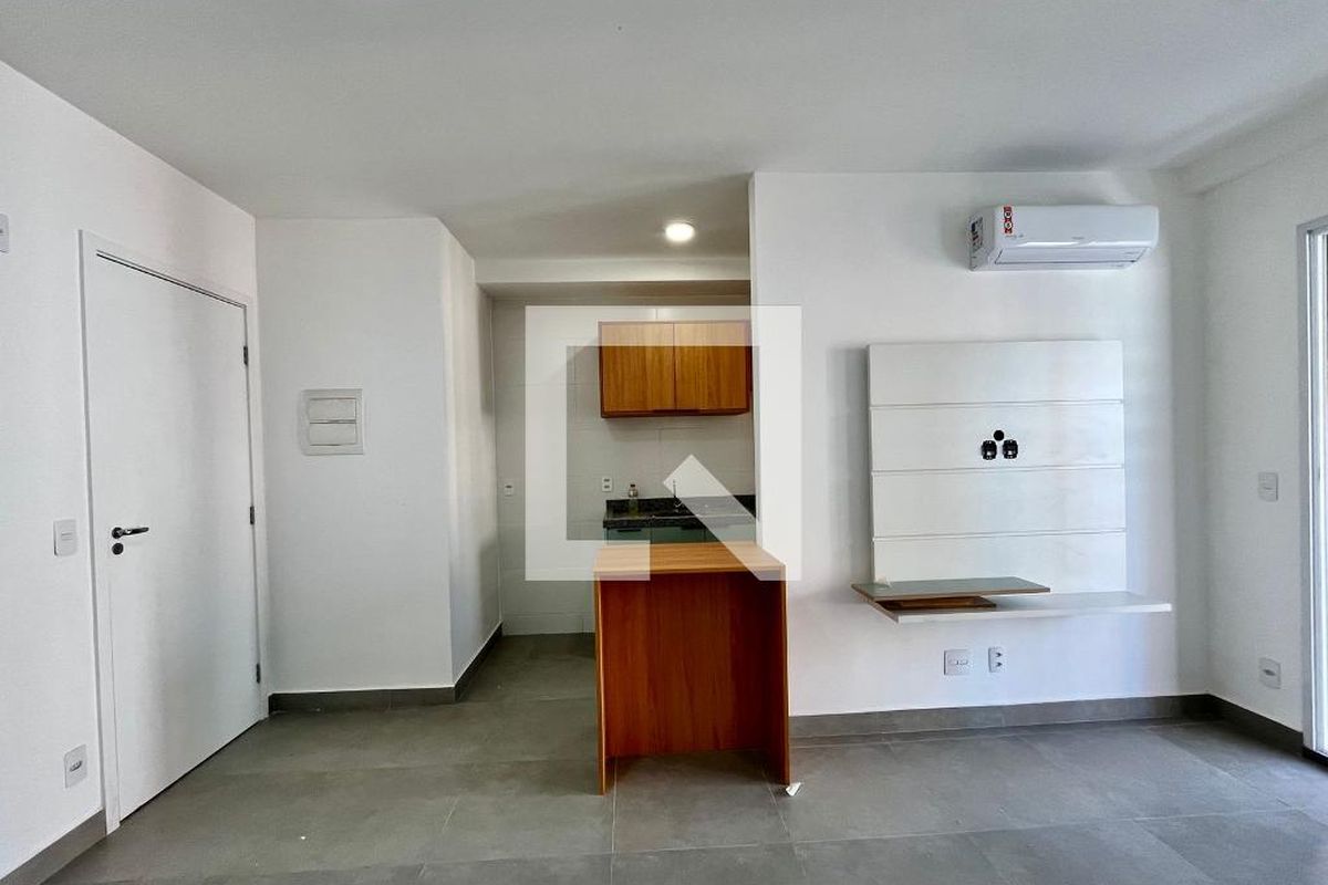 Apartamento à Venda - Centro, 1 Quarto,  40 m2 em , Campinas - sp | SoloBR