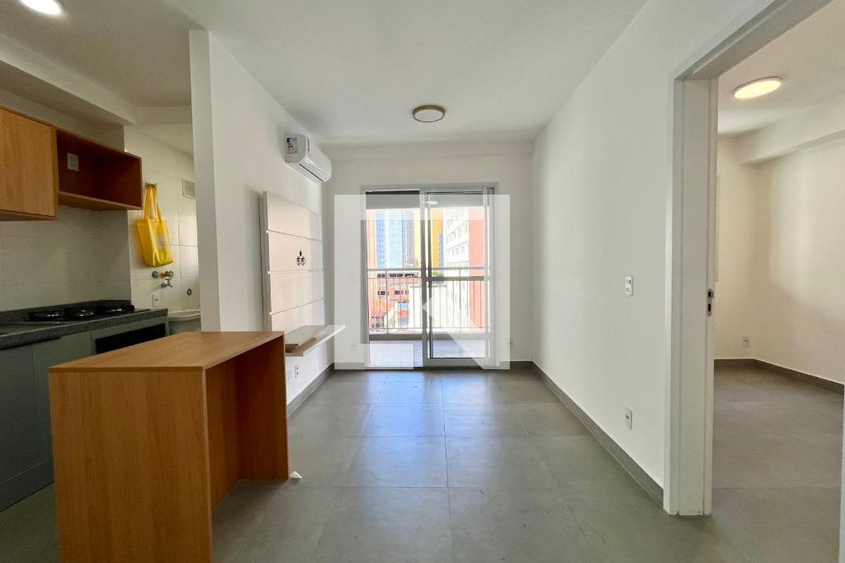 Apartamento à Venda - Centro, 1 Quarto,  40 m2 em , Campinas - sp | SoloBR